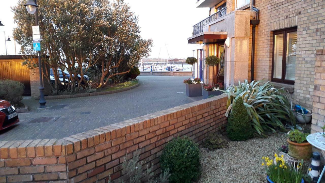 392 Block 21C Marina Village Malahide Bagian luar foto